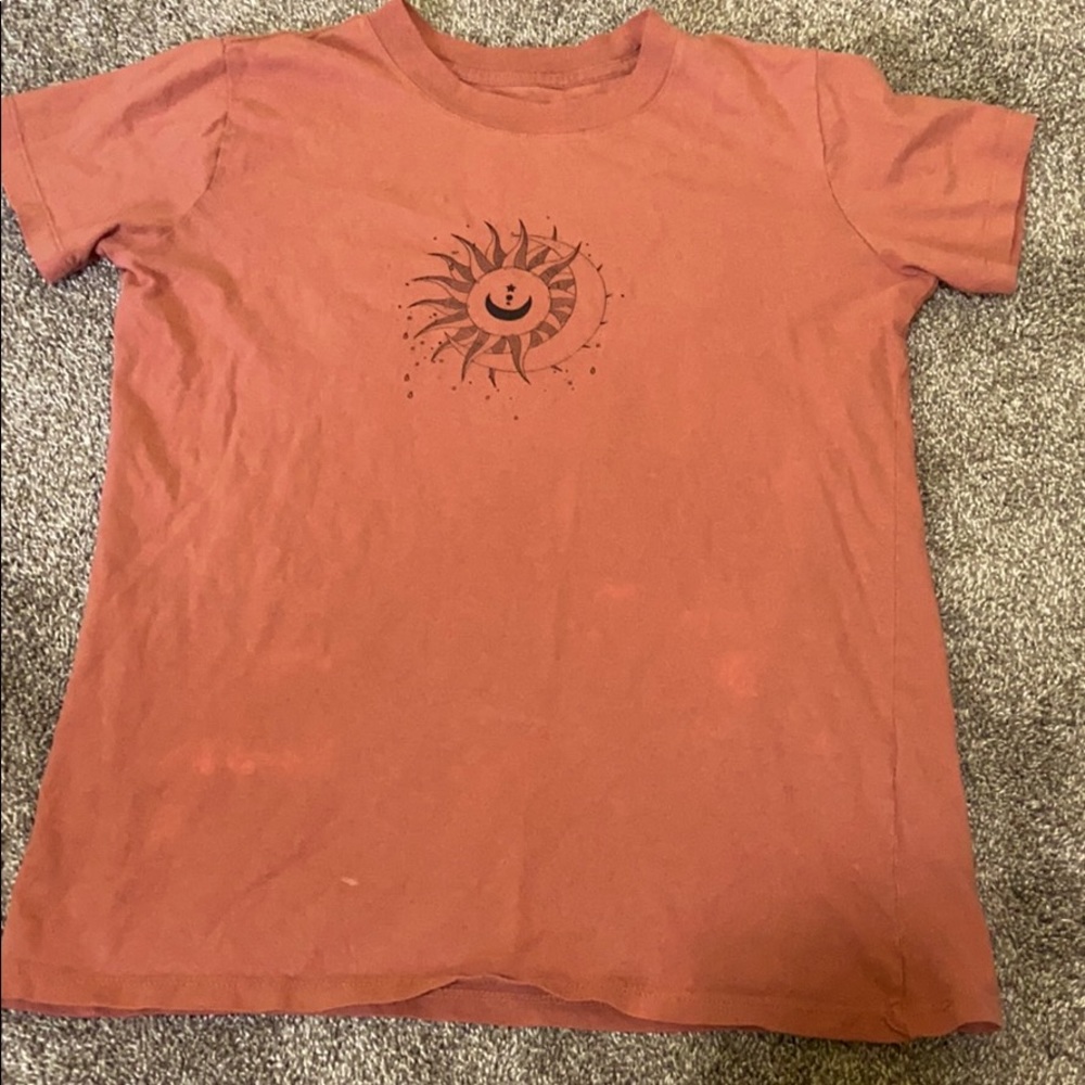 sun and moon graphic tee